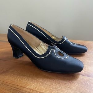 Vintage 1950s Newton Elkin Lord & Taylor Navy Satin Rhinestone Heels Size 8